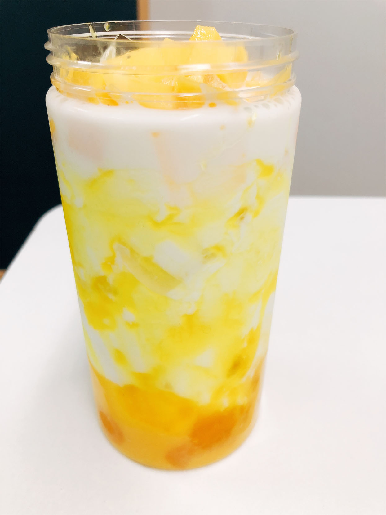 原料:鲜芒果,北海道纯鲜牛乳